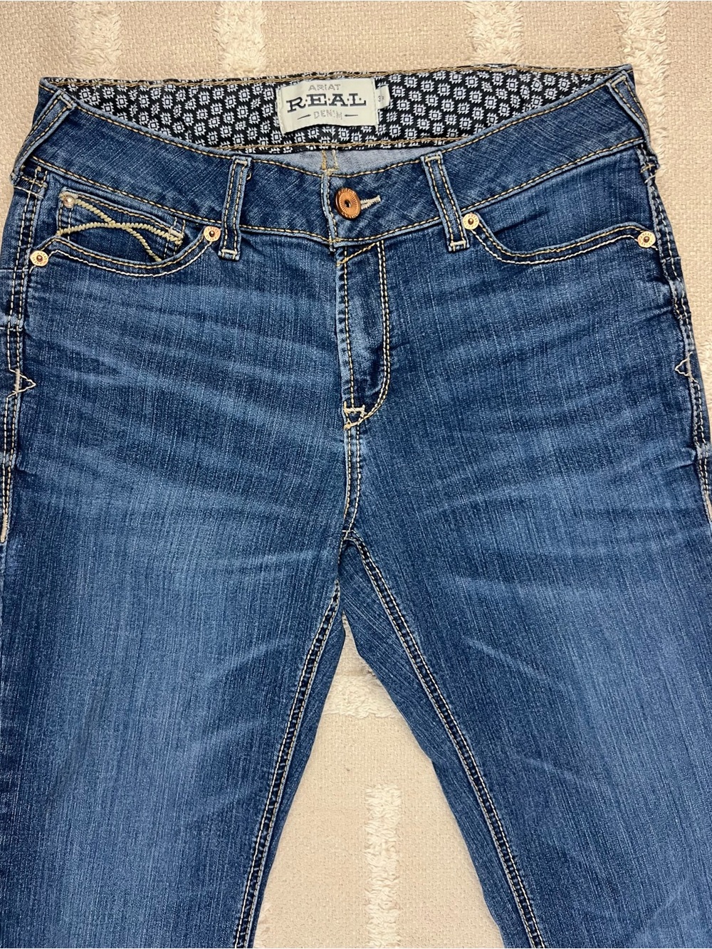 Ariat R.E.A.L. Mid Rise Straight Leg Western Jeans Thick Stitch – Size 31R - Picture 3 of 13